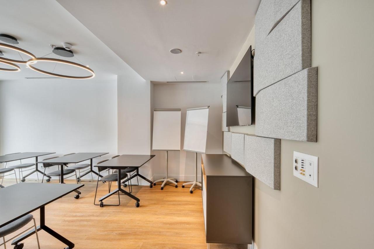Holiday Inn Express - Madrid - Airport By Ihg Extérieur photo