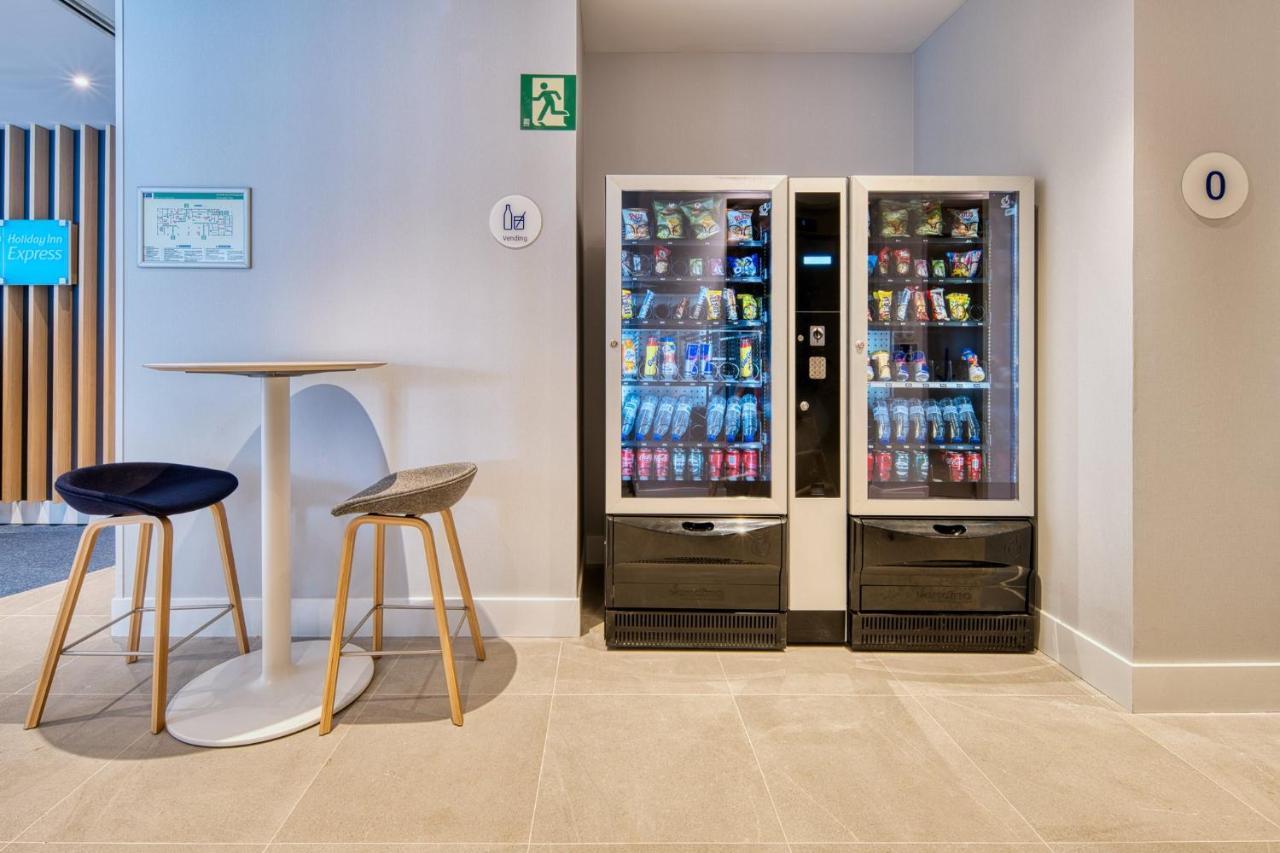 Holiday Inn Express - Madrid - Airport By Ihg Extérieur photo