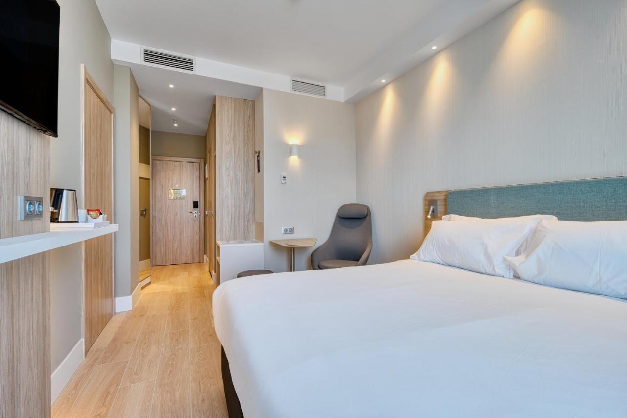 Holiday Inn Express - Madrid - Airport By Ihg Extérieur photo
