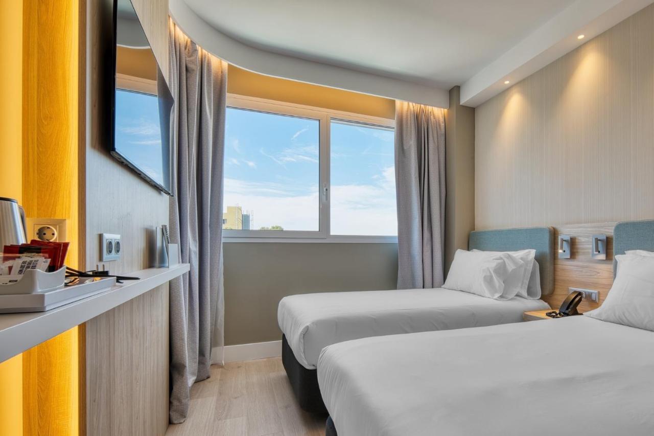 Holiday Inn Express - Madrid - Airport By Ihg Extérieur photo