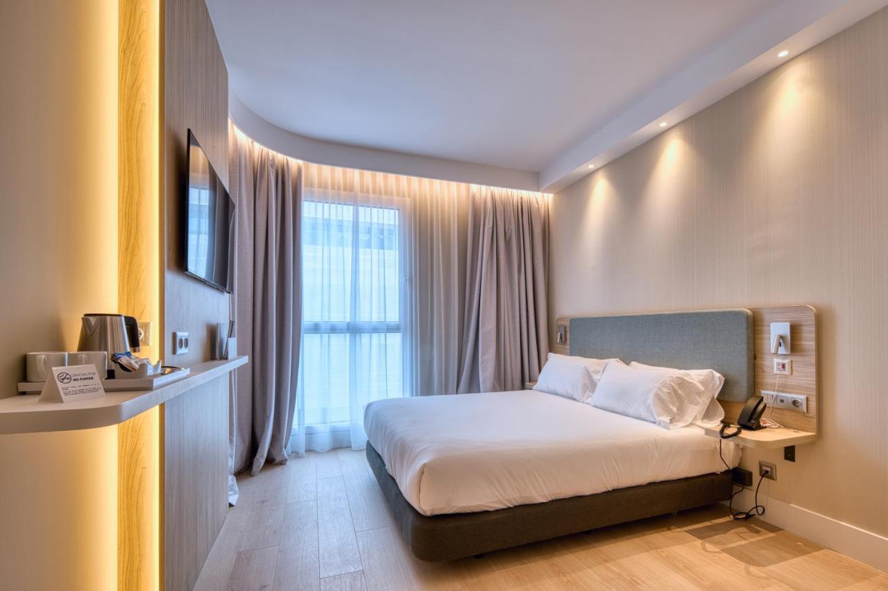 Holiday Inn Express - Madrid - Airport By Ihg Extérieur photo