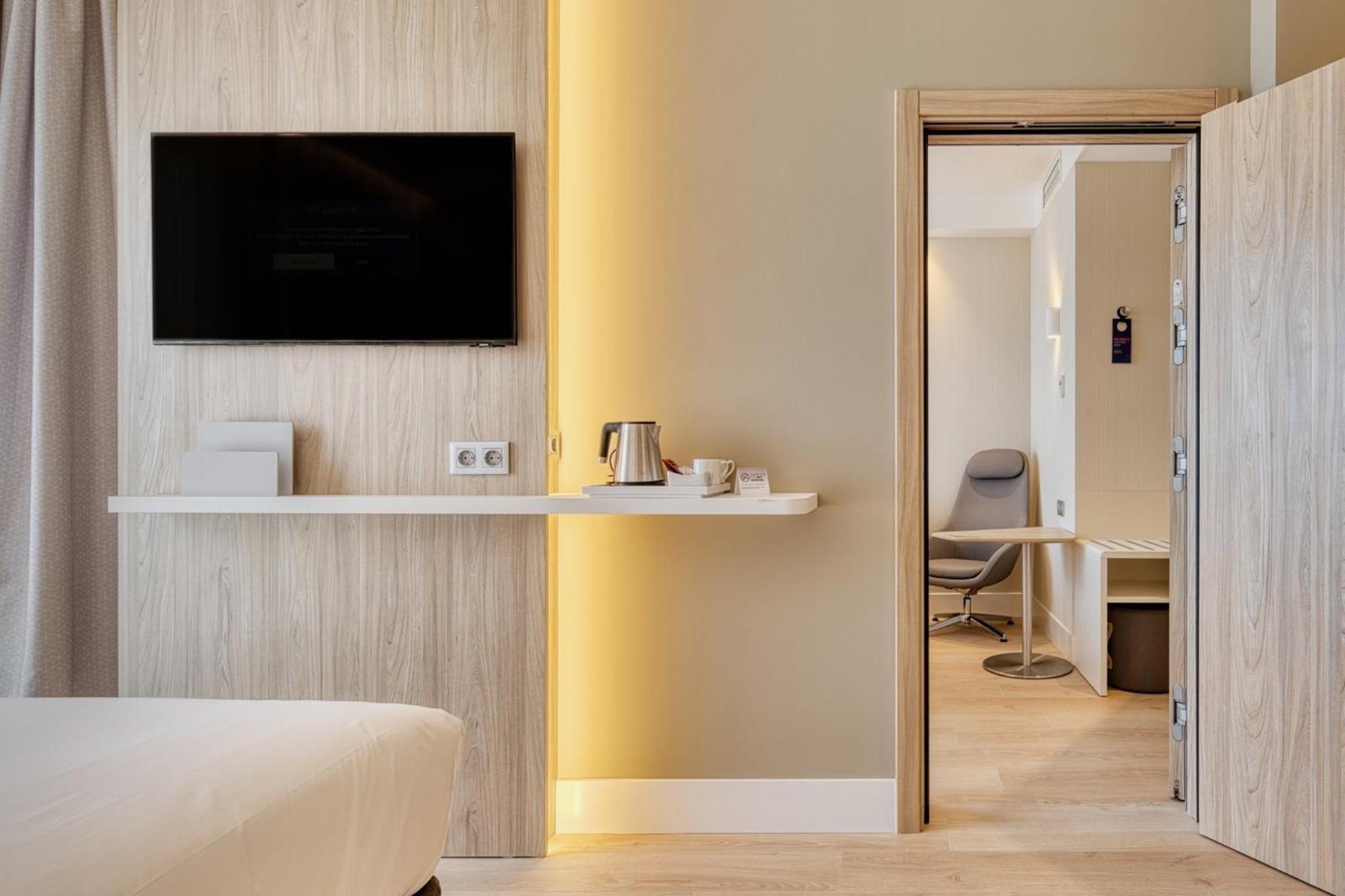 Holiday Inn Express - Madrid - Airport By Ihg Extérieur photo